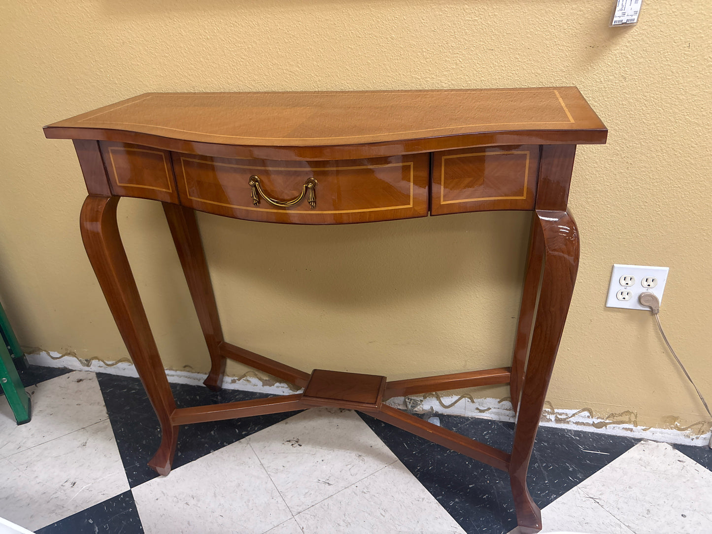 Neo Classical Entry Table w/ Drawer
