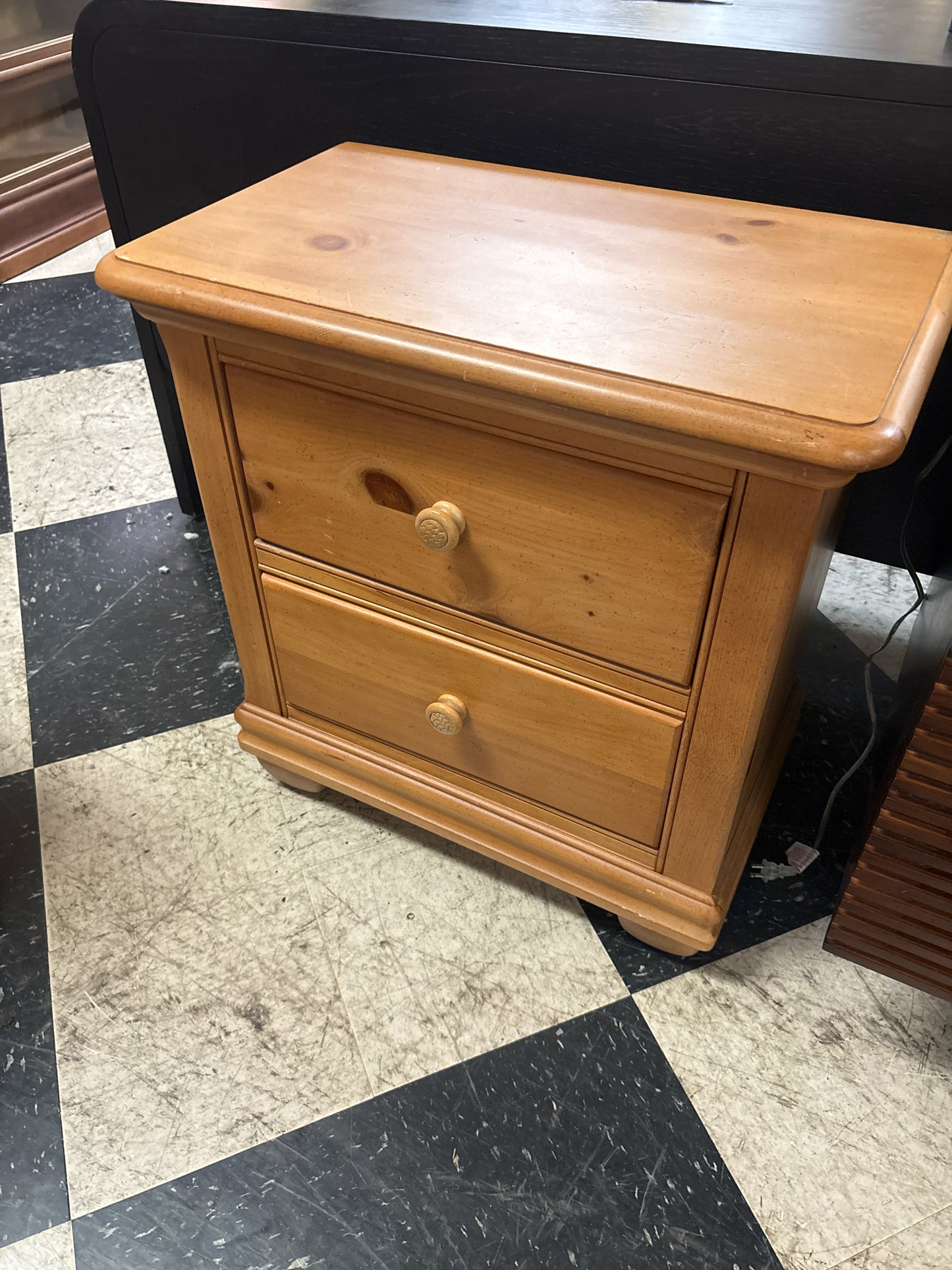 Broyhill Fontana Pine Chest/ Niightstand- Two Drawer