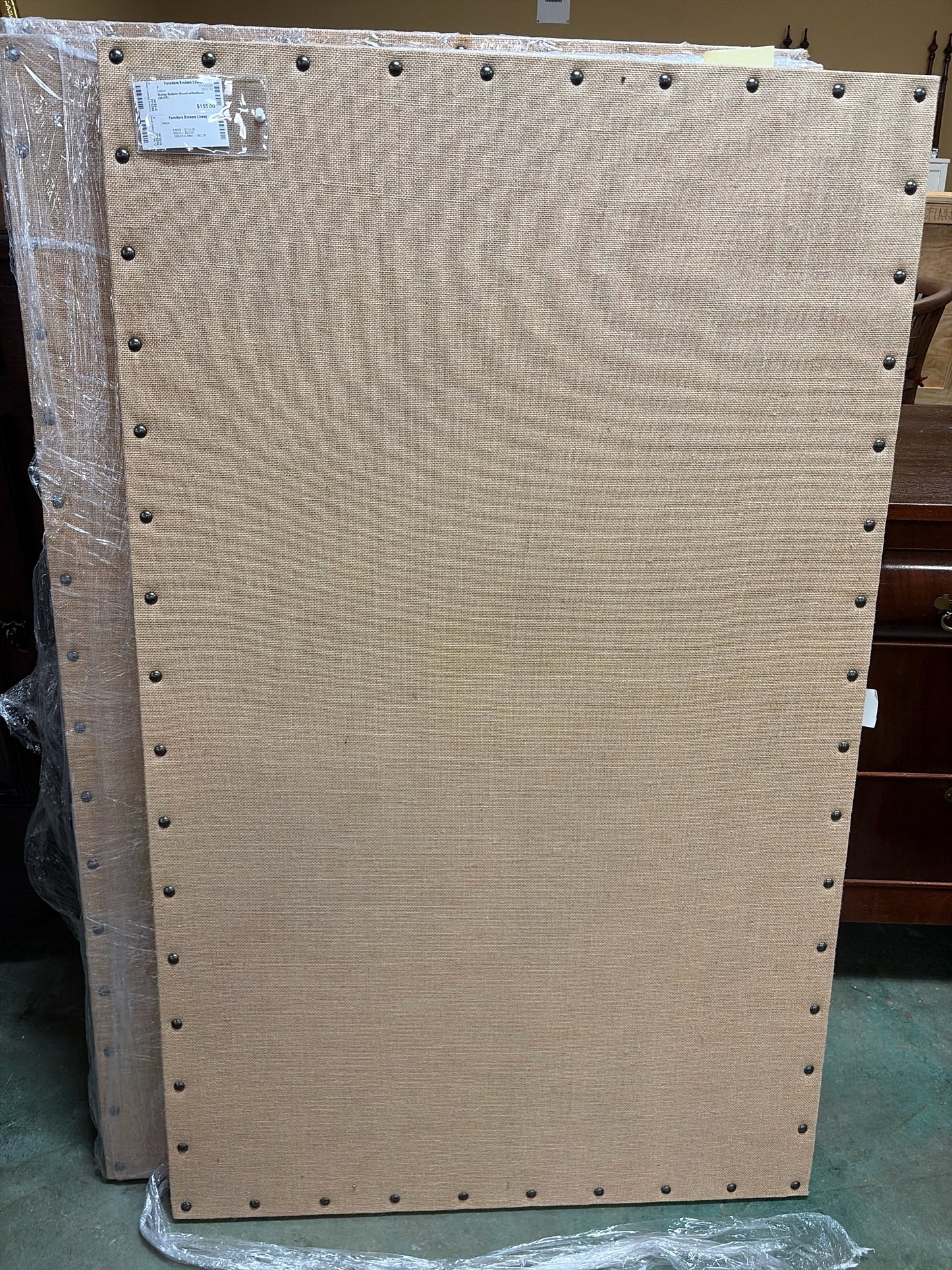 Burlap Bulletin Board w/Nailhead (34x55)