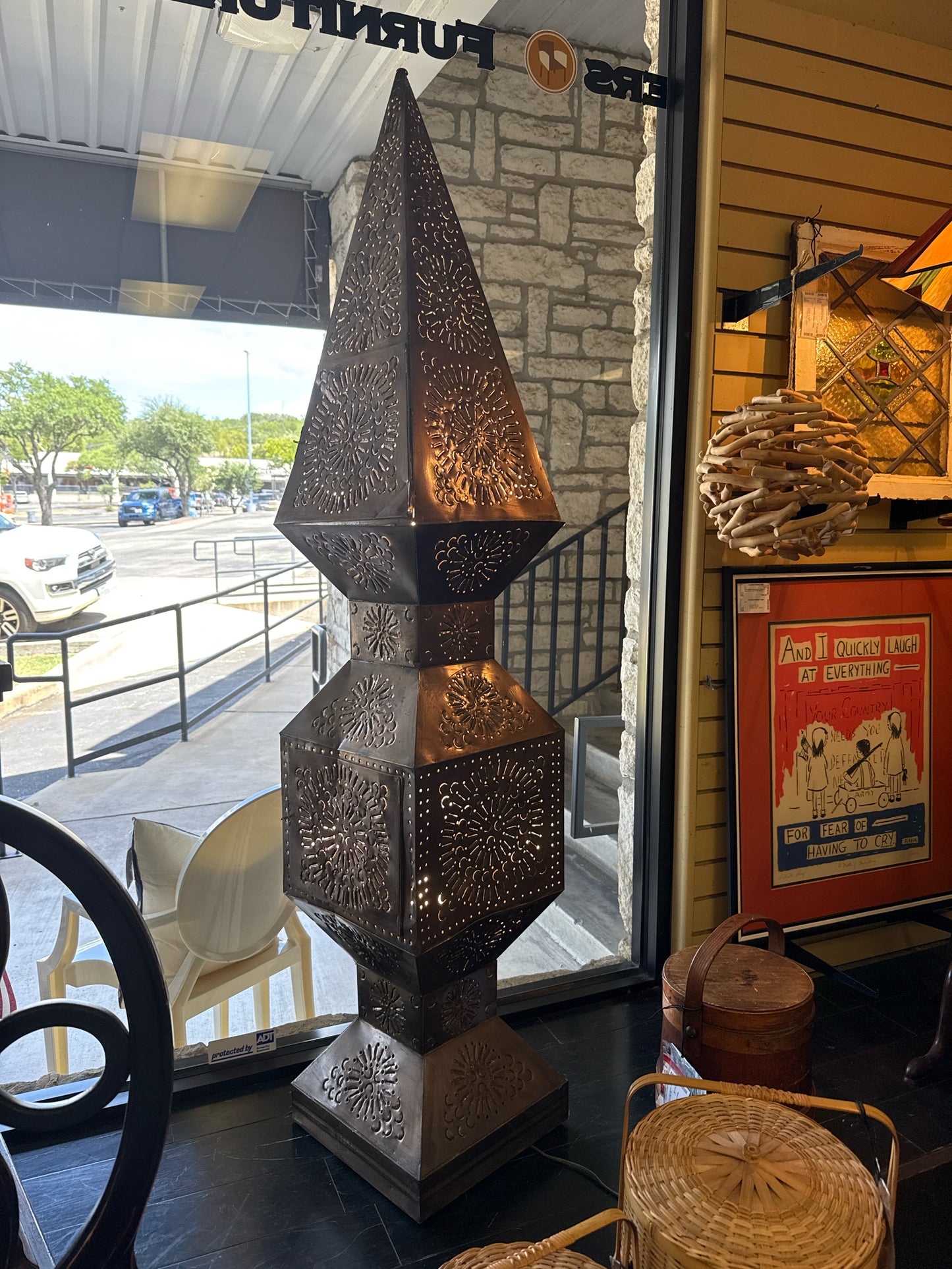 Outdoor Tin/Metal Lighted Decor
