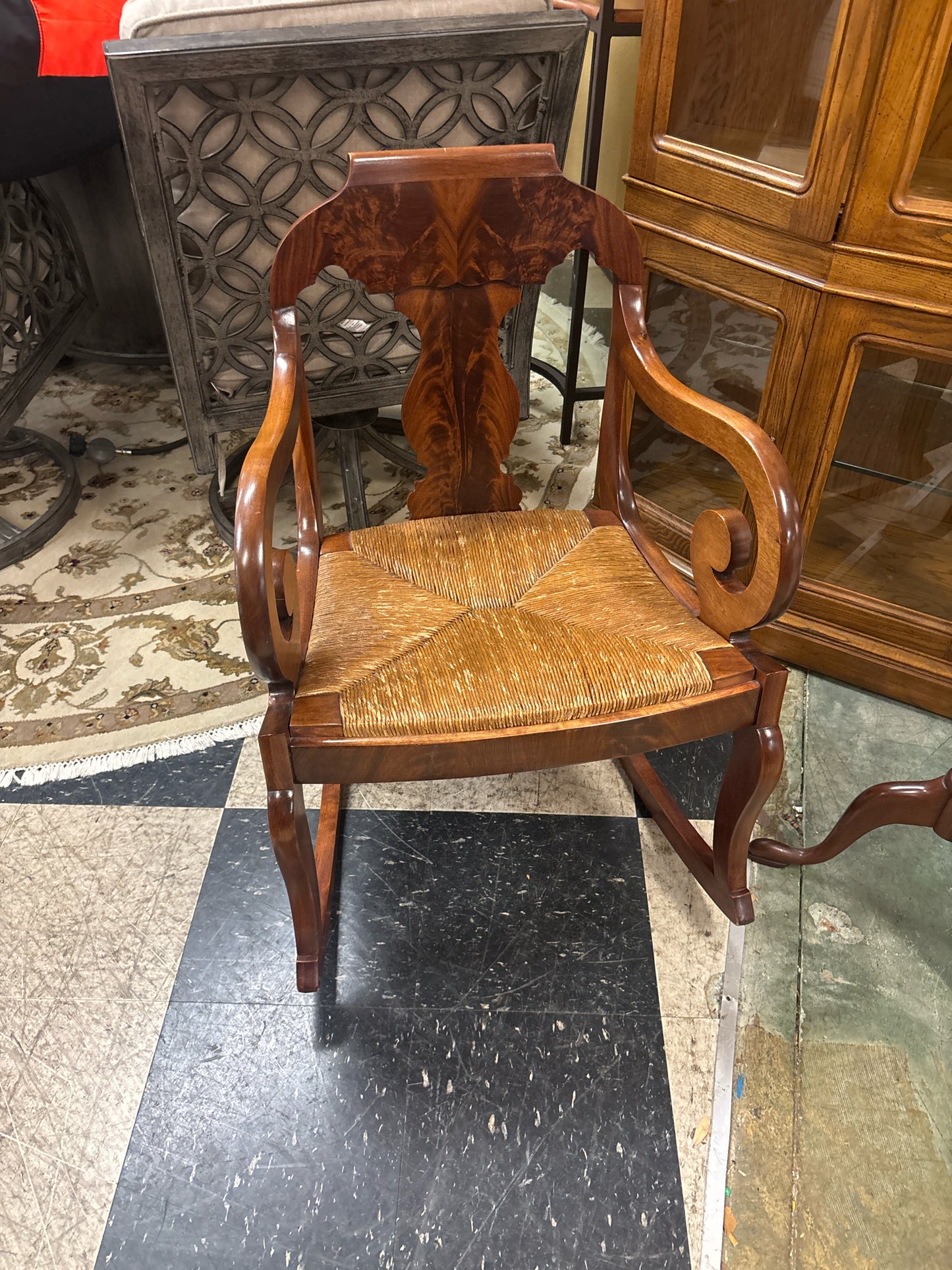 Antique Burl Mahogany Wood Rocker w/Rush Seat (22x30x33)