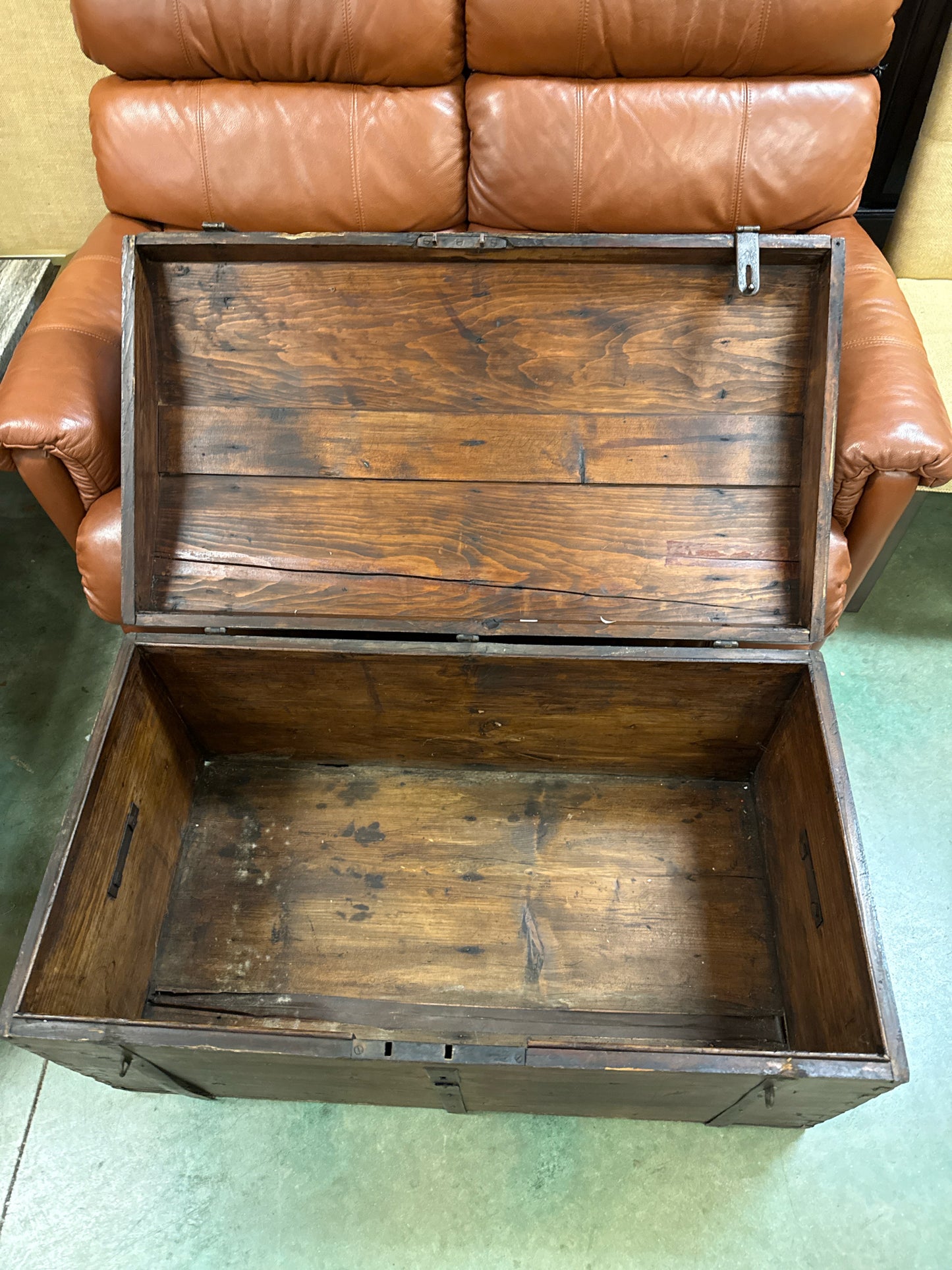Round Top Antique Wooden Storage Trunk from 1592-Multipurpose