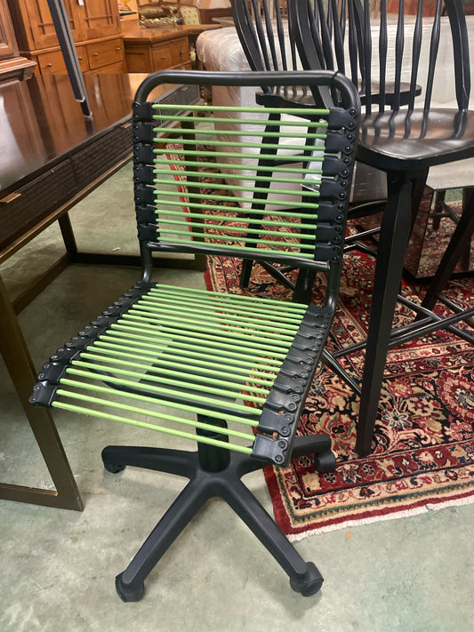 Task-Bungee Chair by Barrel Studio Black/Green