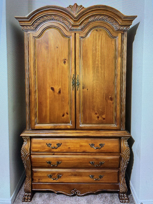 Fairmont Bombay Style Armoire/Hutch w/ Shelves & 3 Drawers