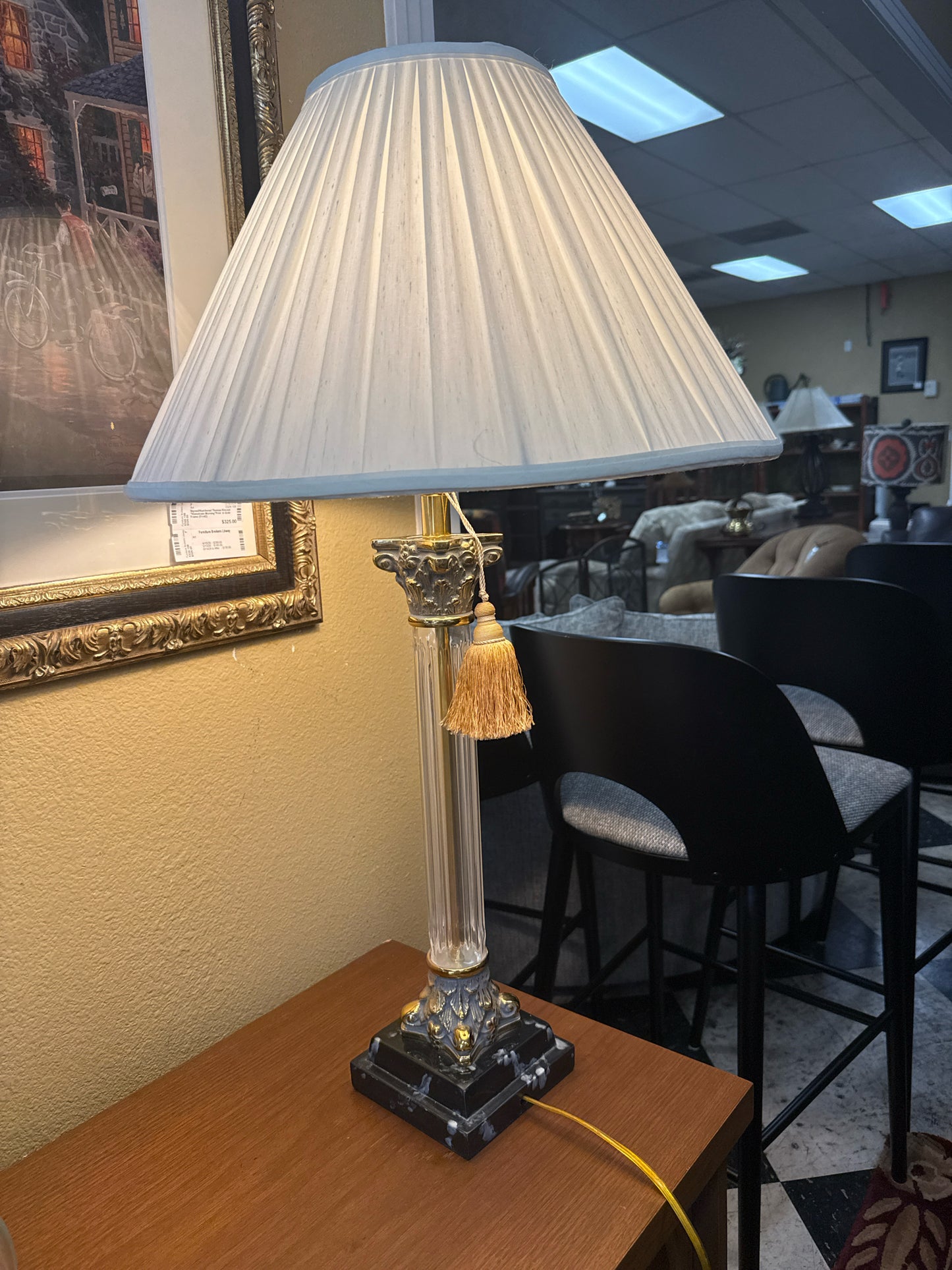 Waterford Cream Pleated Shade w/Corinthian Column-Style Glass Pillar Lamp w/B&W