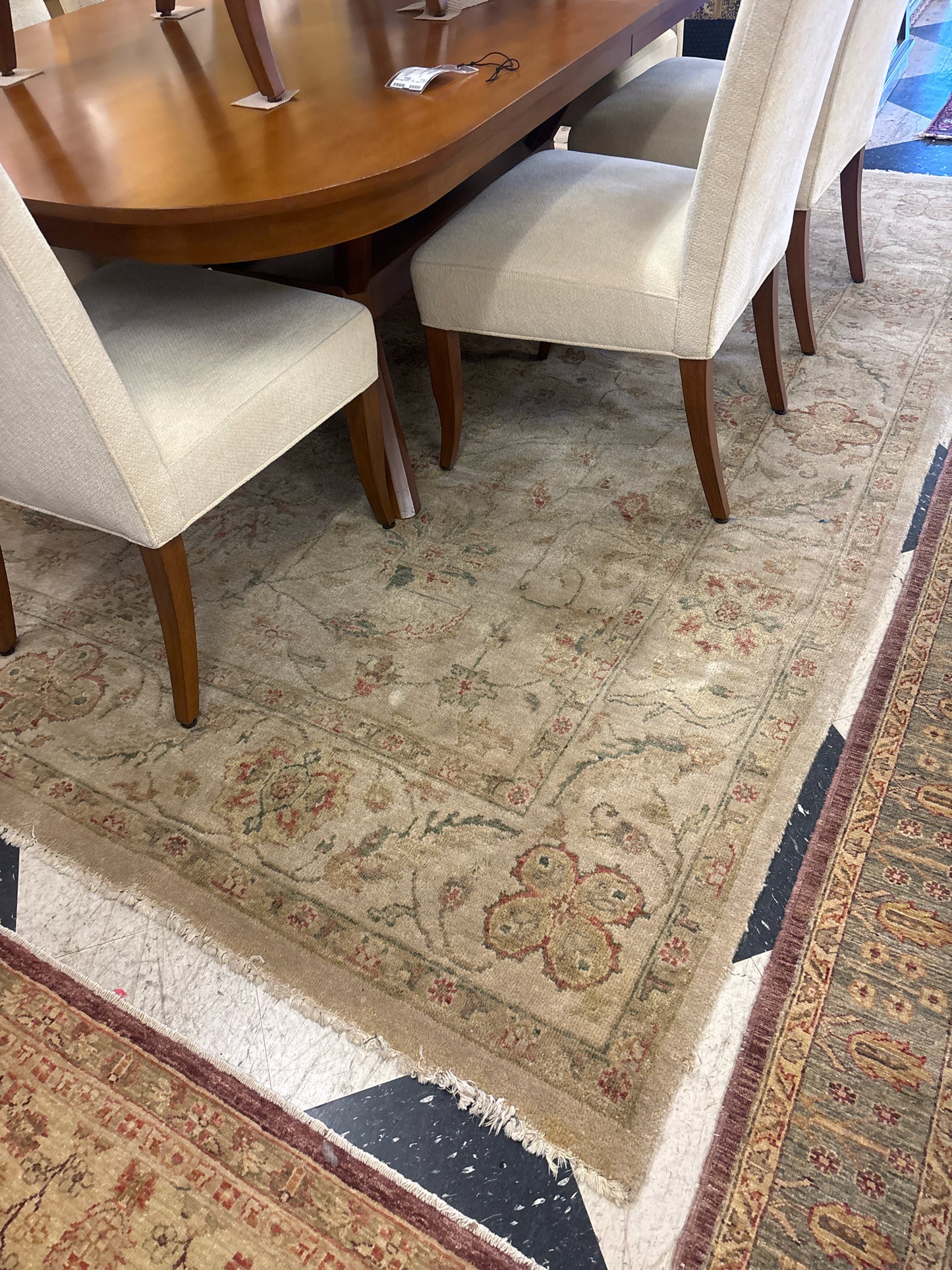 8'X10' Machine Made Rug