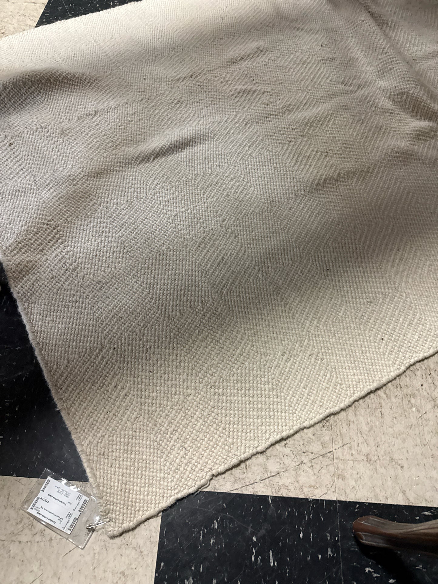 5x8 Hand Woven Wool Sofia Rug