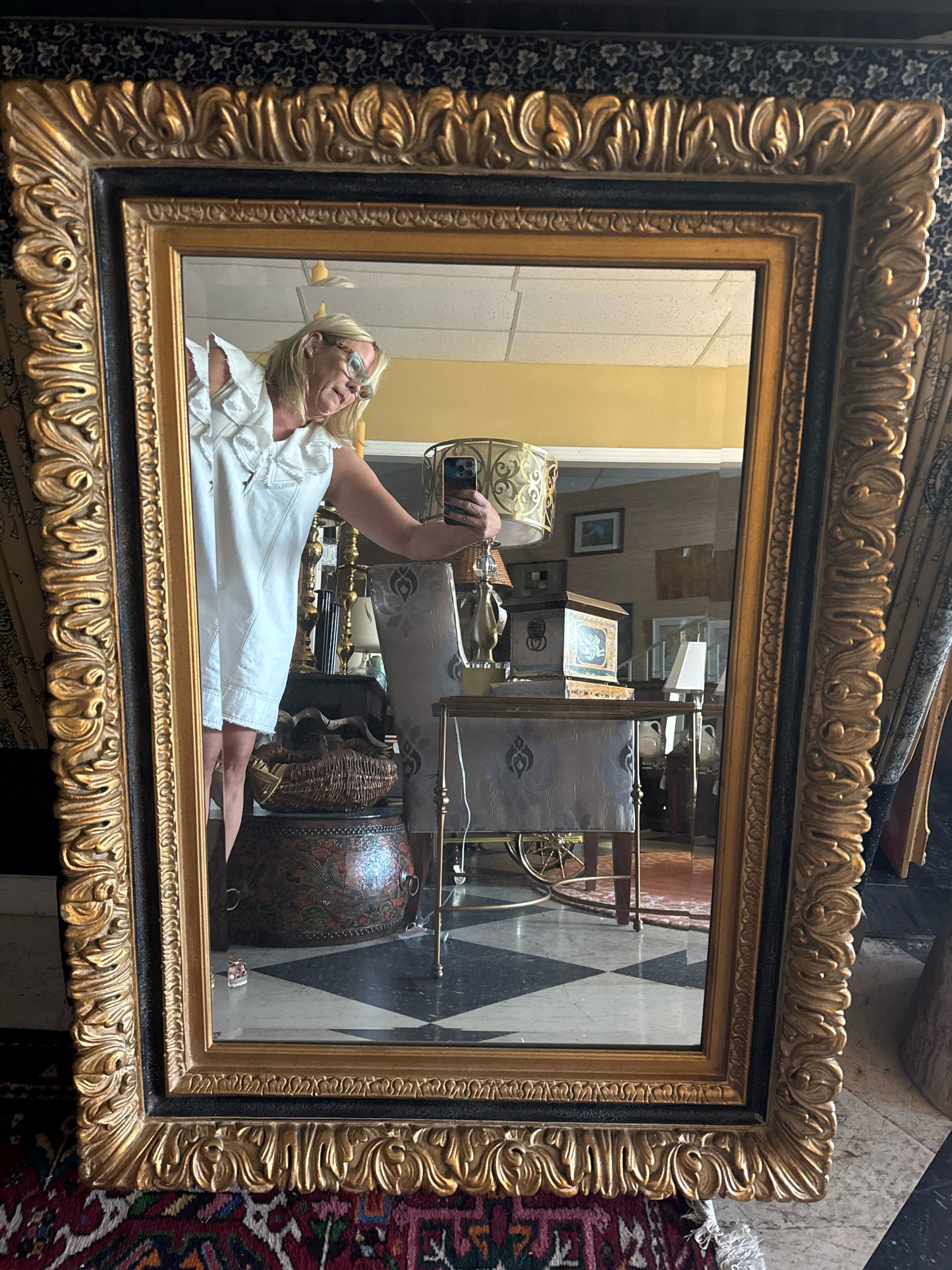 Beveled Mirror in Gold & Black Ornate Frame(36x48)