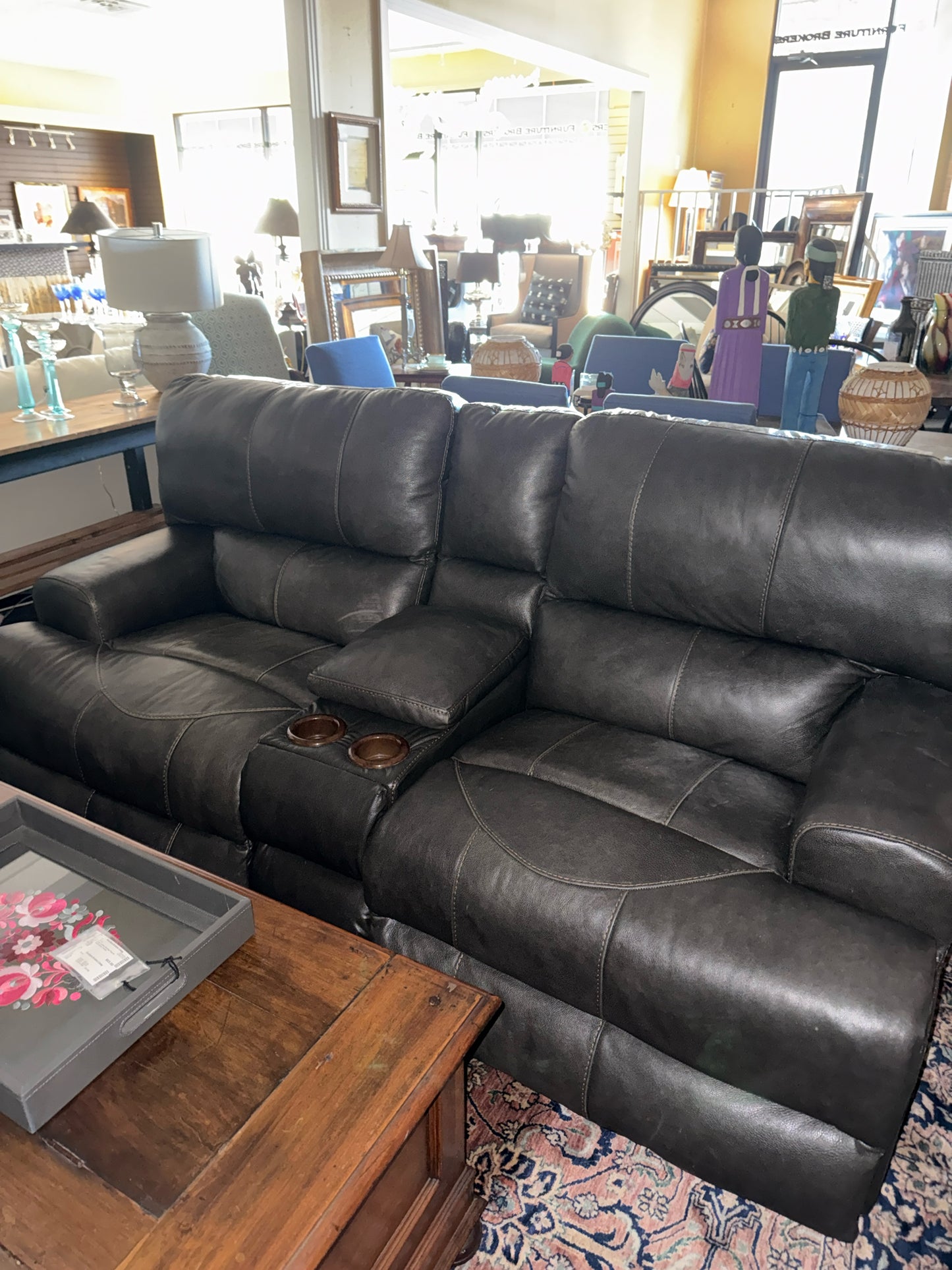 Double Recliner Loveseat w/Center Drink Console