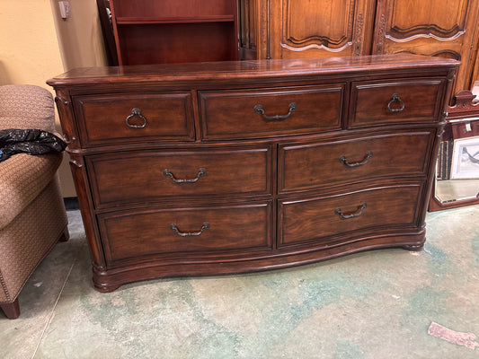 Bernhardt 7 Drawer Dresser
