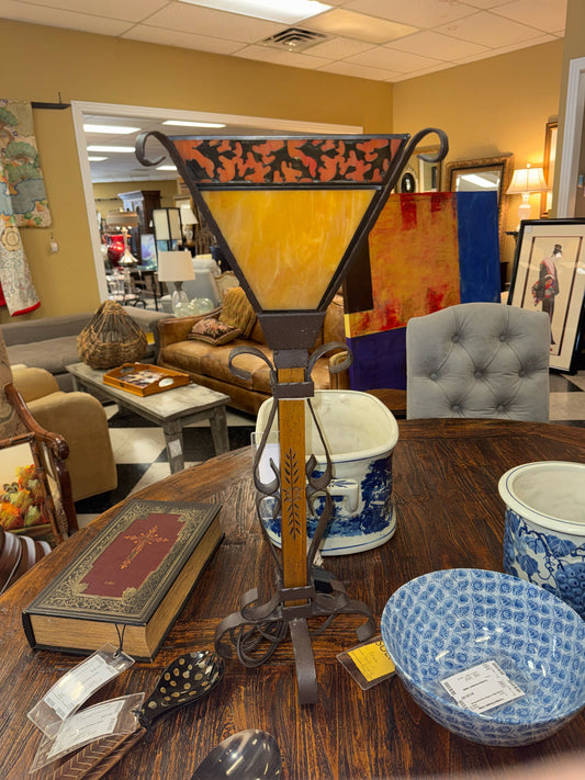 Rustic Lamp/ Pacific Lighting w/Tochiere