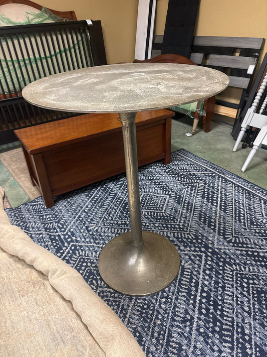 Pottery Barn Collier Outdoor Metal Round Cocktail Table 32"