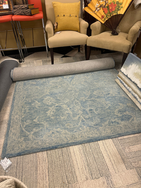 Navy/Cream Wool Pile Rug (5' x 7'9")