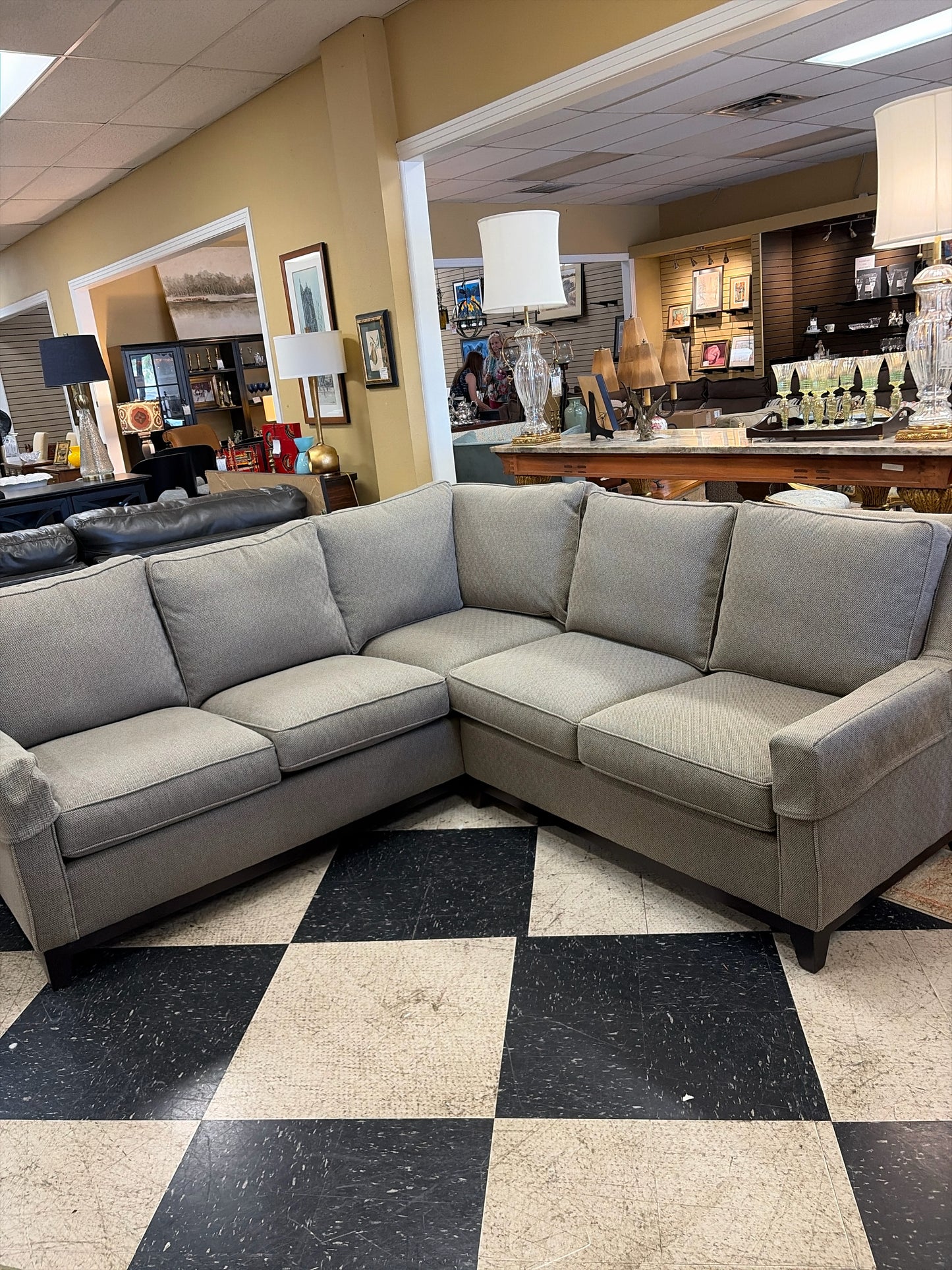CR Laine Custom L-shaped 2-piece/5-cushion Sectional Raven/Geo. Pattern