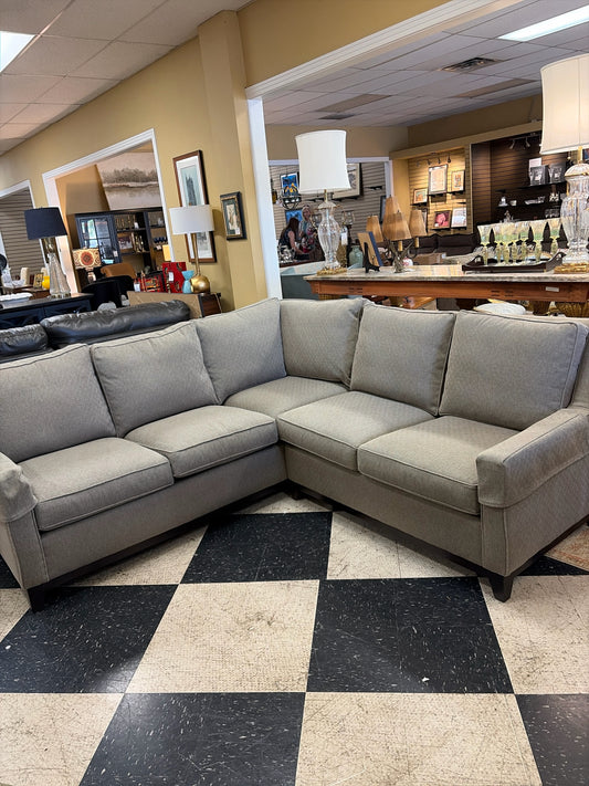 CR Laine Custom L-shaped 2-piece/5-cushion Sectional Raven/Geo. Pattern