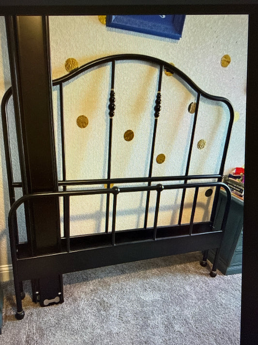 Full Black Metal Bed w/Gold Accents HB/FB/SR'S/Wooden Slats/Metal Center Support