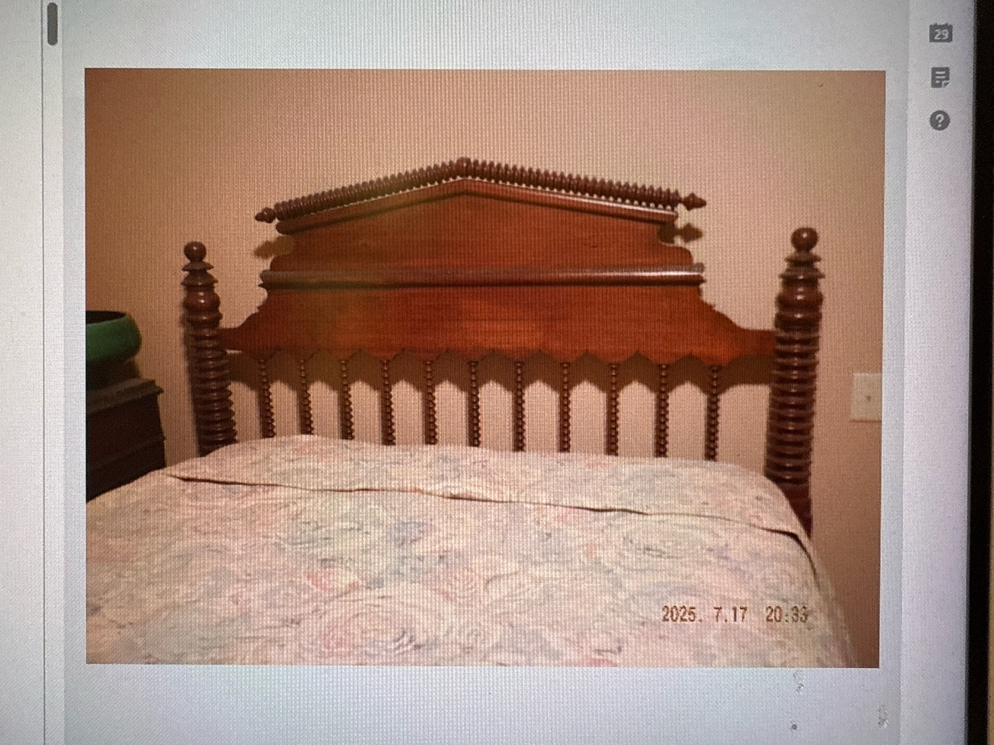 Queen Vintage Jenny Lind Spool Bed HB/FB/SR's/Wooden Slats-HW @front desk