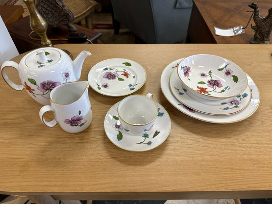 Royal Worcester Astley Pattern-Floral 12- 6 Piece Place Settings w/Teapot/Lid