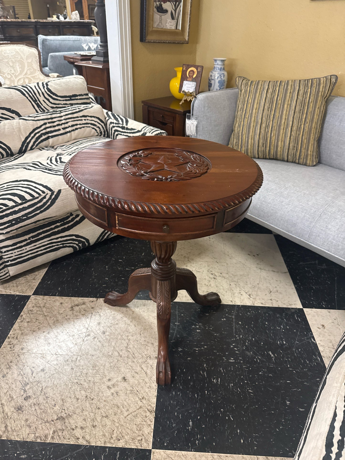 Wooden Tri-legged Round Occasional Table w/Texas Star Carving
