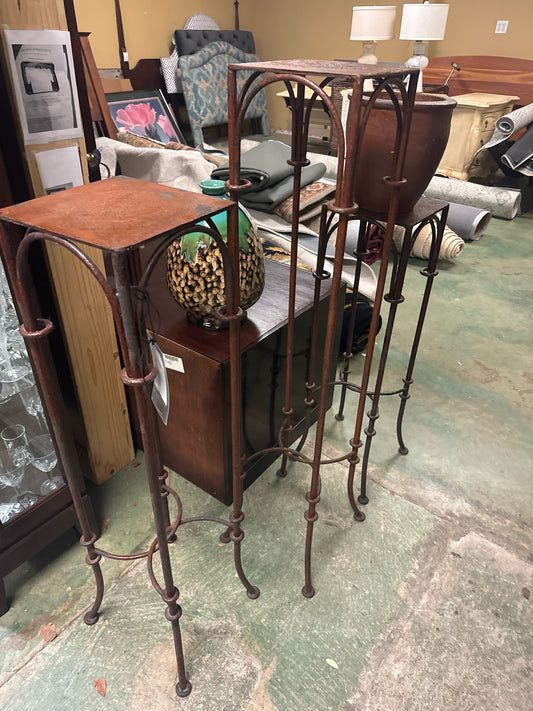 Iron Pedestals Indoor/Outdoor Tables (Set of 3)-Various Heights