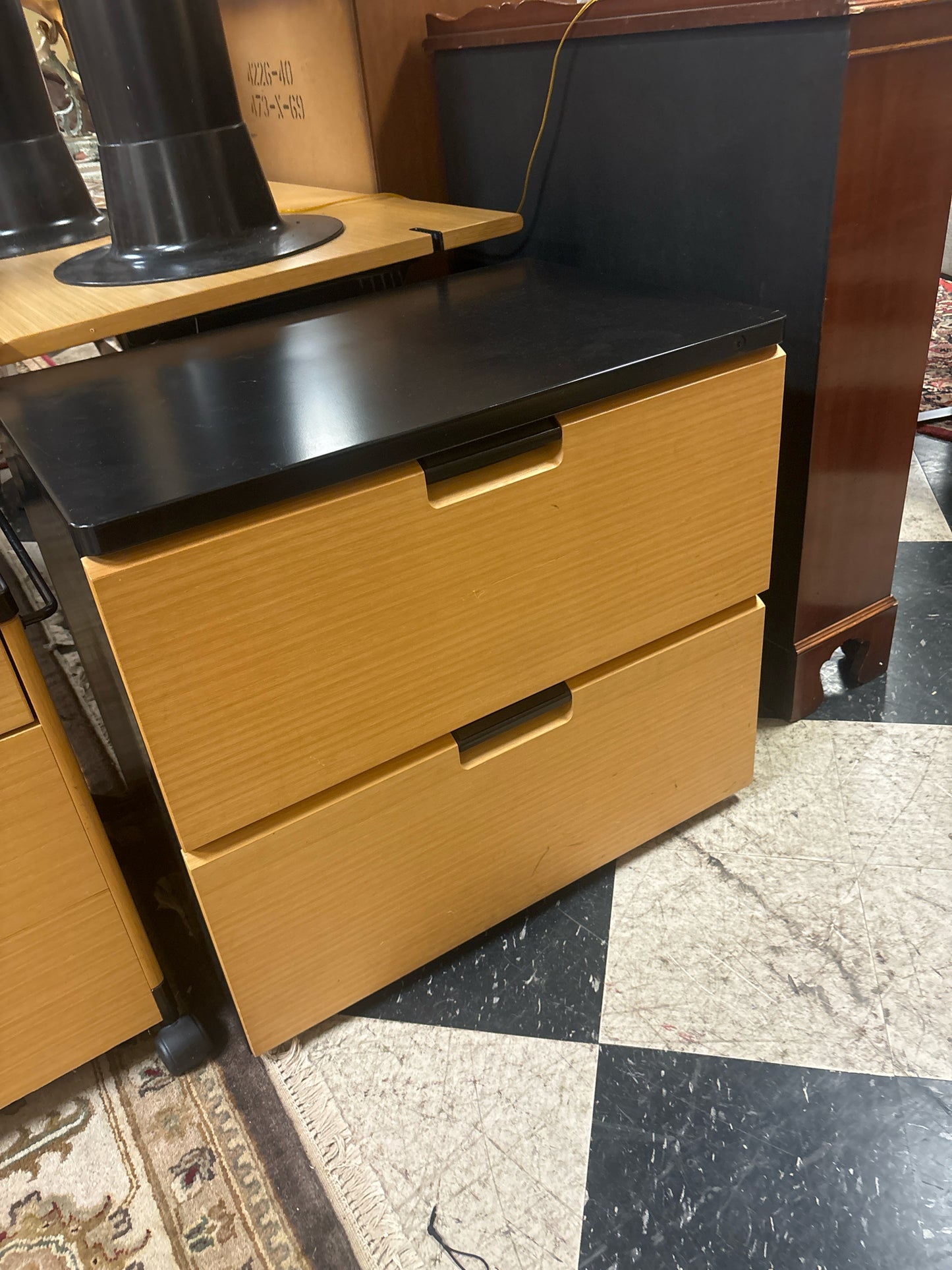 2 Drawer Filing Cabinet-no key