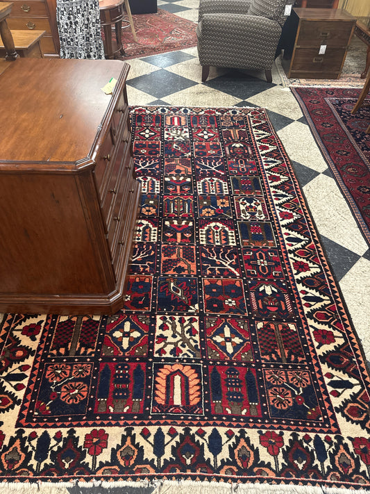 Hand Knotted Persian Bakhtiar Rug Blue/Red/Pink (66x123)
