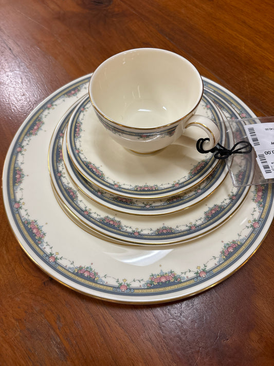 Royal Doulton Albany China - 12 Place Setting of 5 Pieces ( Dinner/ Salad/ Bread
