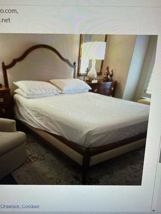 QN Cream Velvet w/Wood Bed HB/FB/CTR Supports/2 Brn Metal SR's/HW attached to HB