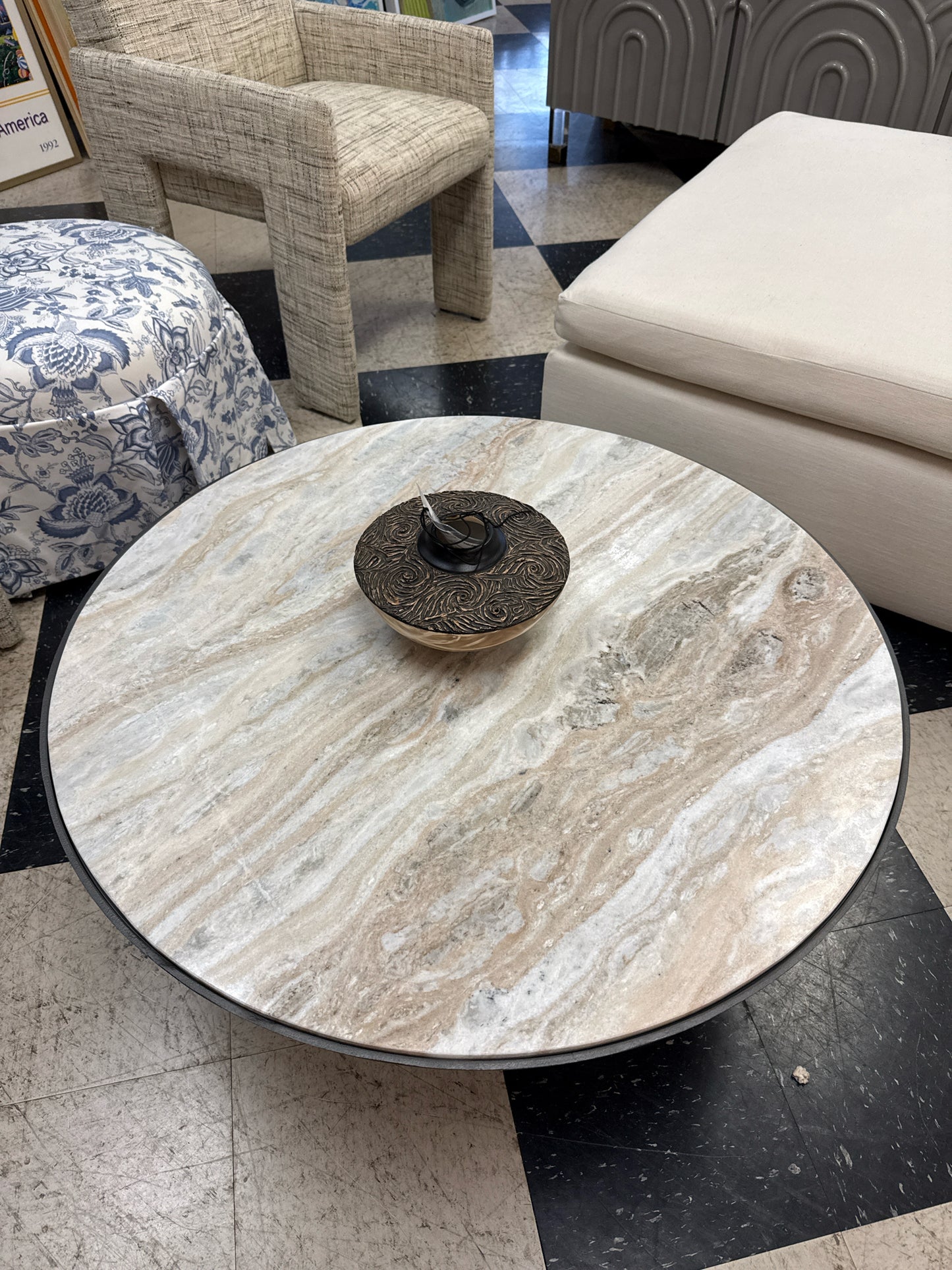 Coffee Table Round Metal Base w/ marble Top (35 x 16)