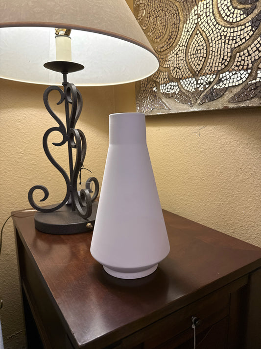 Karakter- Ceramic Matte White Vase