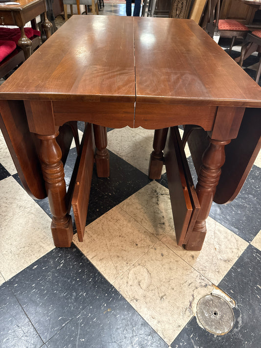 Antique Drop Leaf Table w/ 3 Leaves (44x70) Each Extra Leaf is 9"