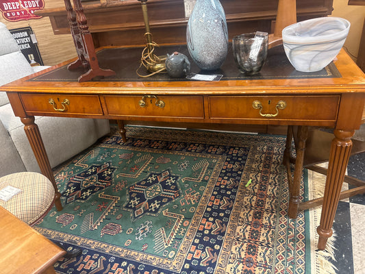 Executive Desk w/ Leather Top & 3 Drawers 60x36x30