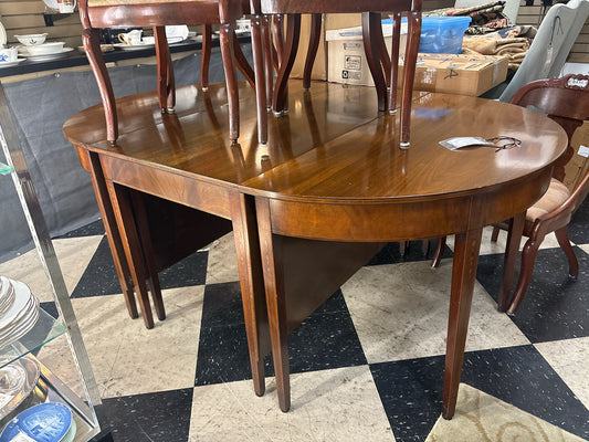 Antique Mahogany Bellflower Inlay 3-Part Dining Table (Fully Opened 119" Long