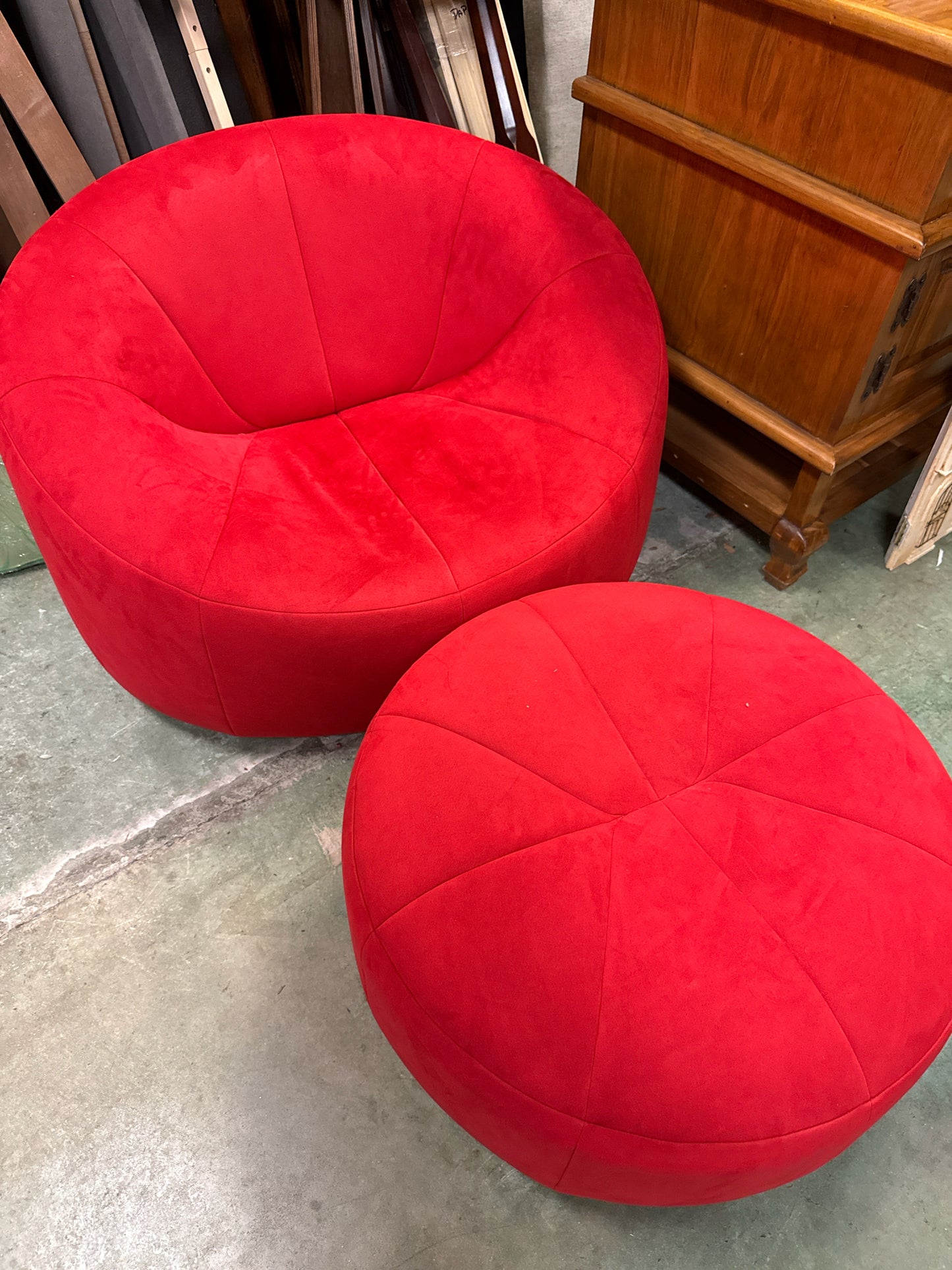 Ligne Roset- Upholstered "Roset Pumpkin" Chair w/Matching Ottoman (like new)