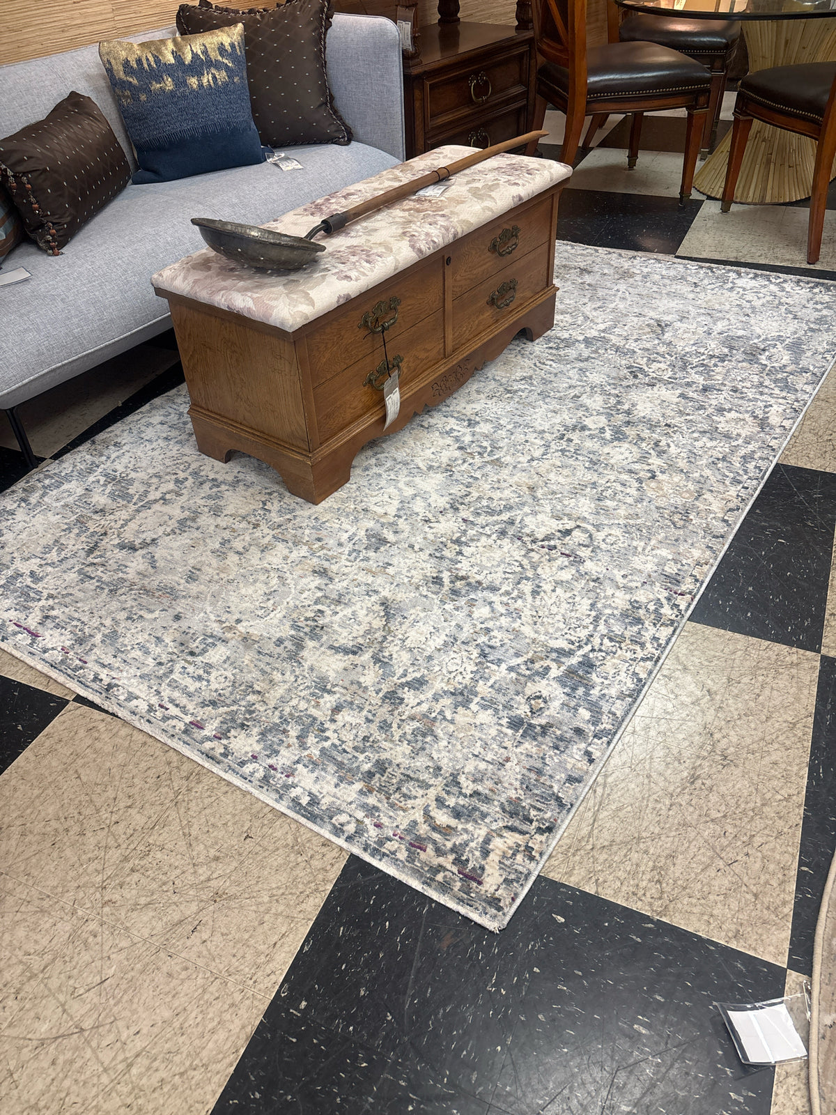 5x8 Ralph Lauren Light Blue/Ivory Rug