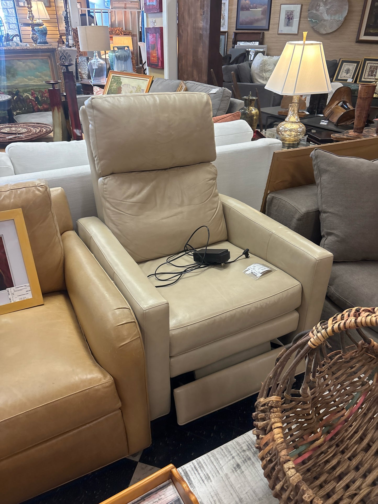 Arlington Hi Leg Power Recliner - Bisque
