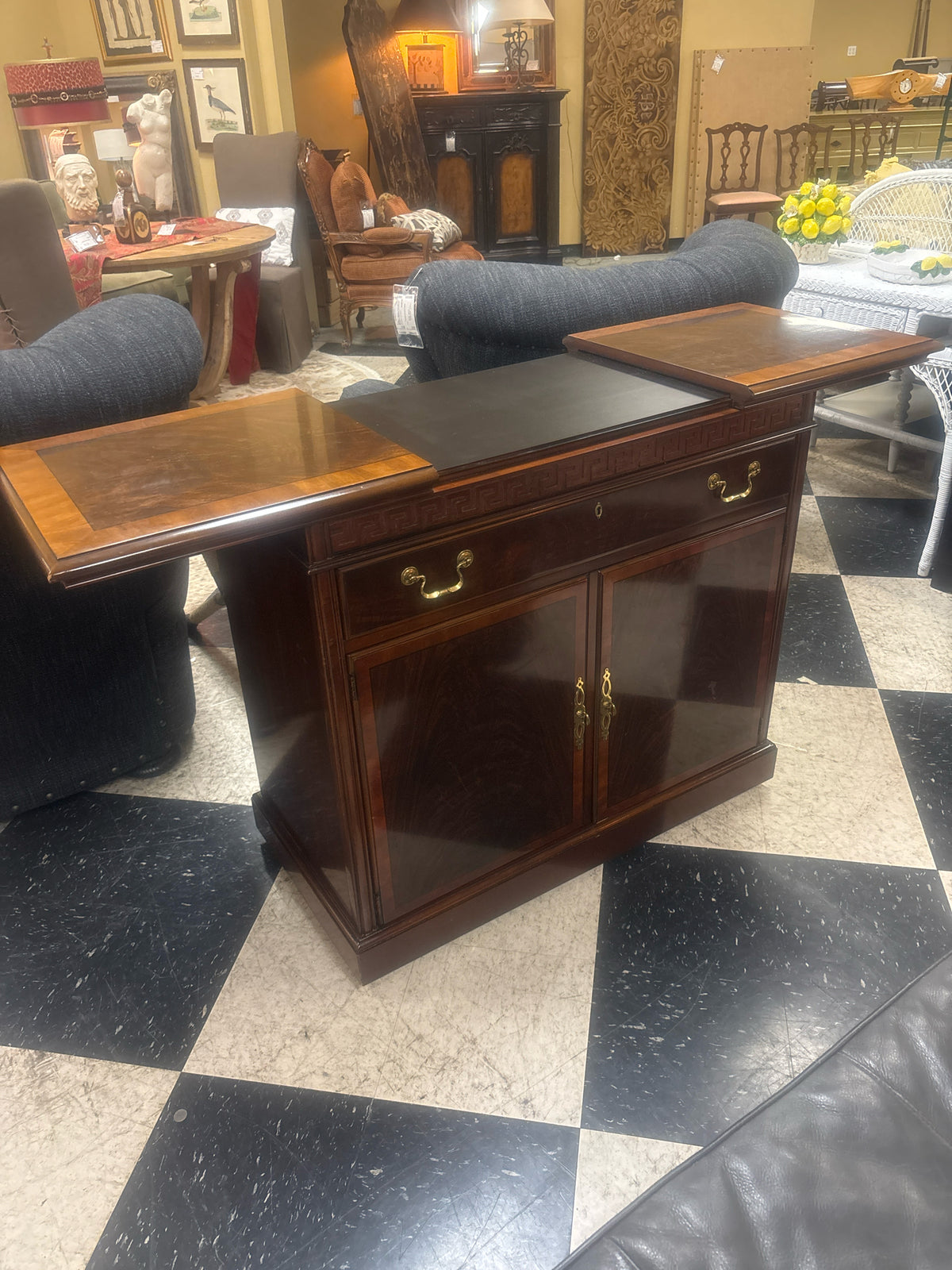 Drexel Heritage Rolling Dry Bar/Buffet w/ Expandable Top Leaves