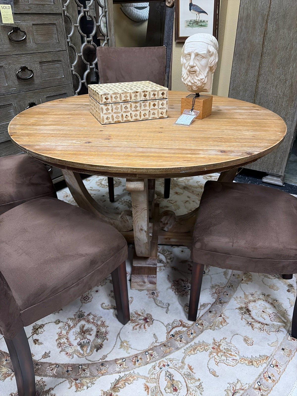47" Light Wooden Round Breakfast/Accent Table w/Chunky Base