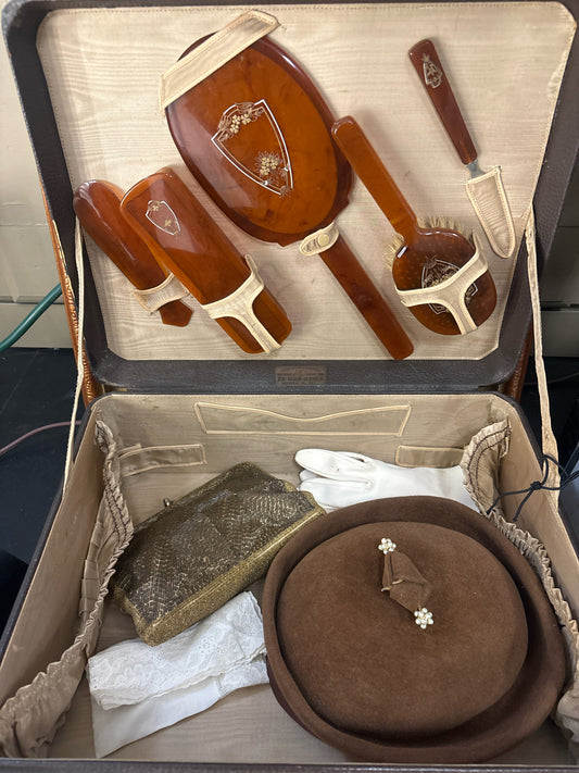 Antique Art Deco Celluloid Womens Travel Vanity Dresser Set ( Hat, Gloves, Purse