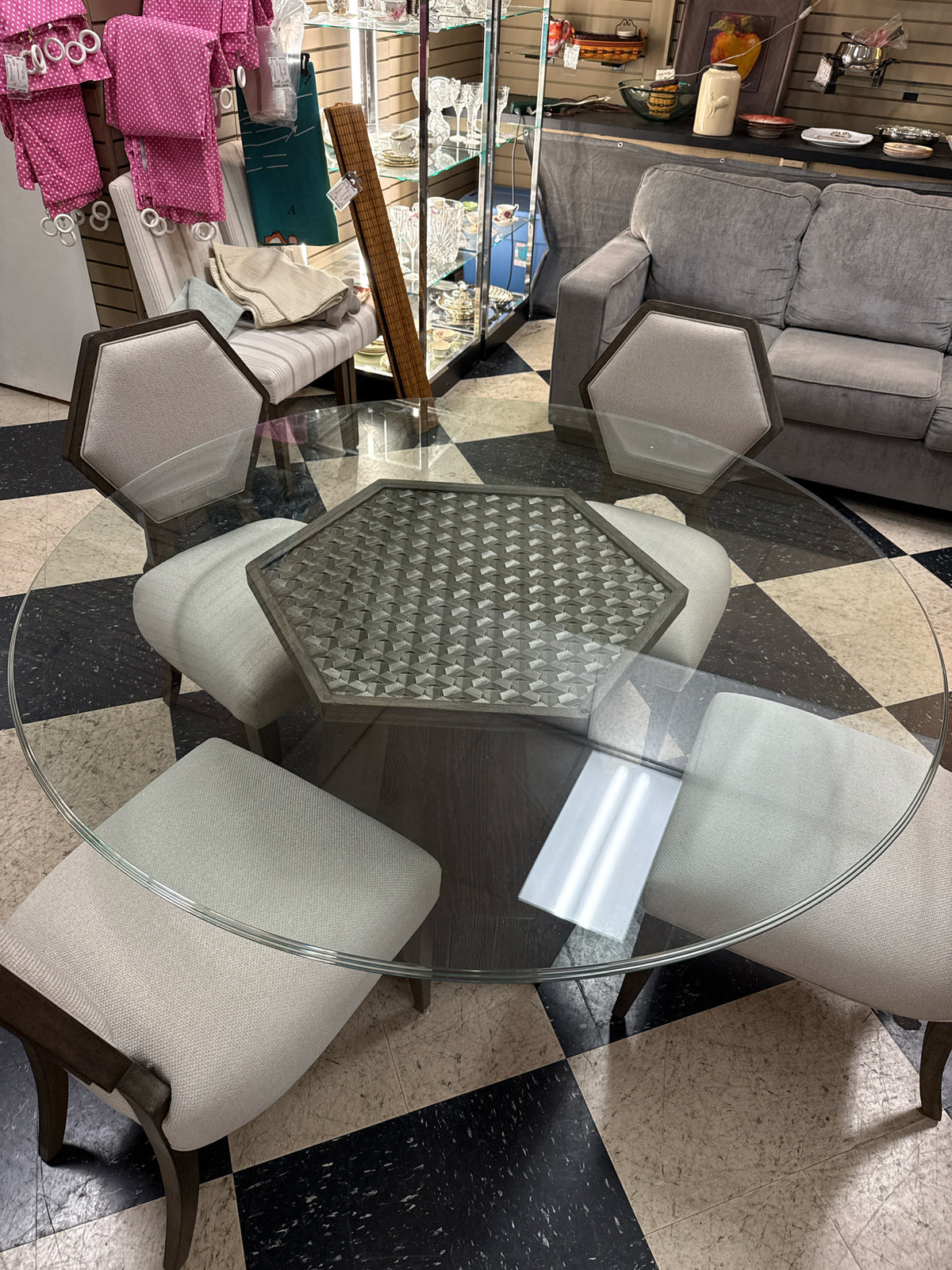 A.R.T. Geode 60" Round Beveled Glass Dining Table w/4 A.R.T. Druzy Side Dining C