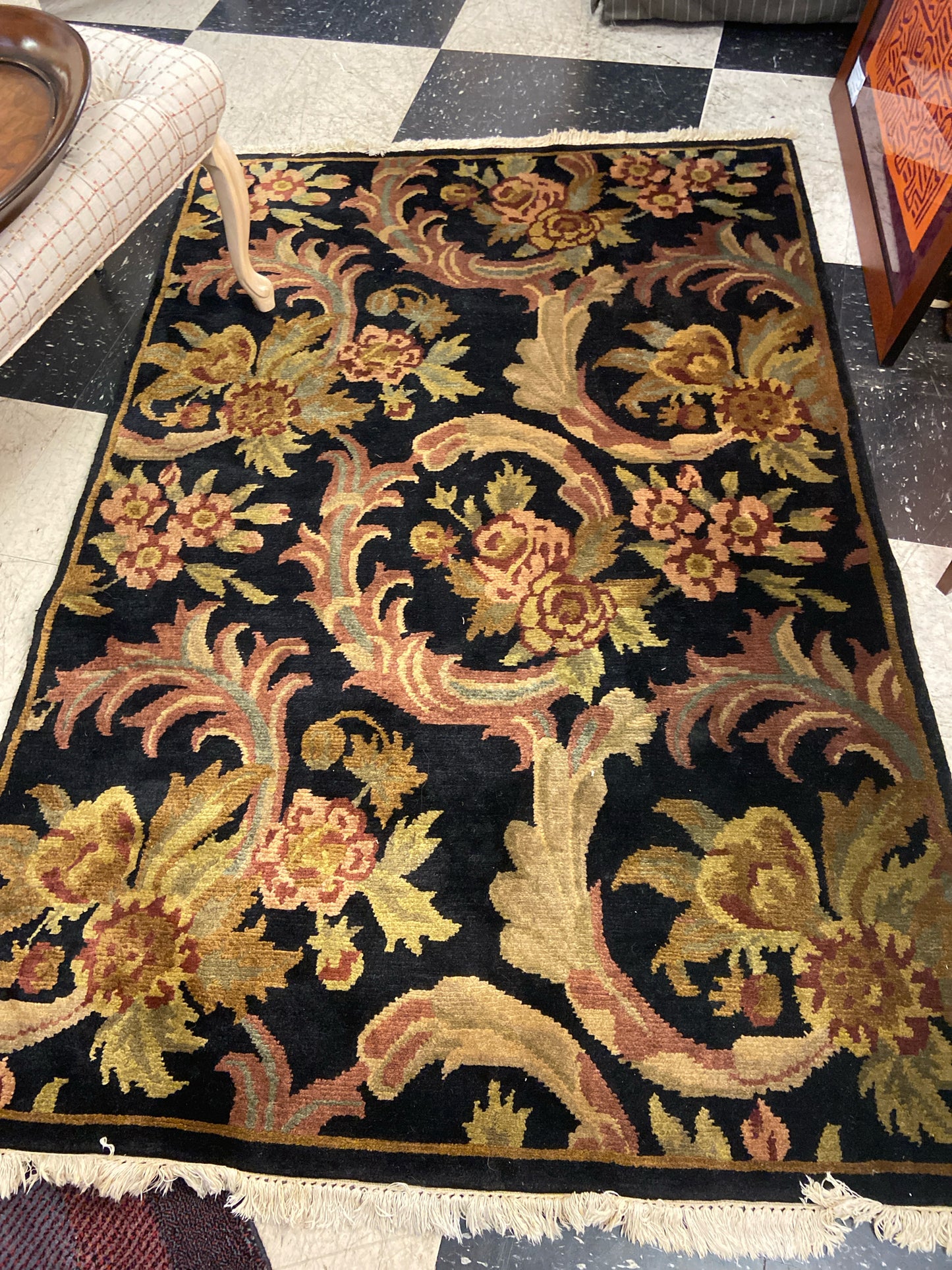 Hand Knotted - Vintage Rug - Gold/Wine/Green (6'x4')