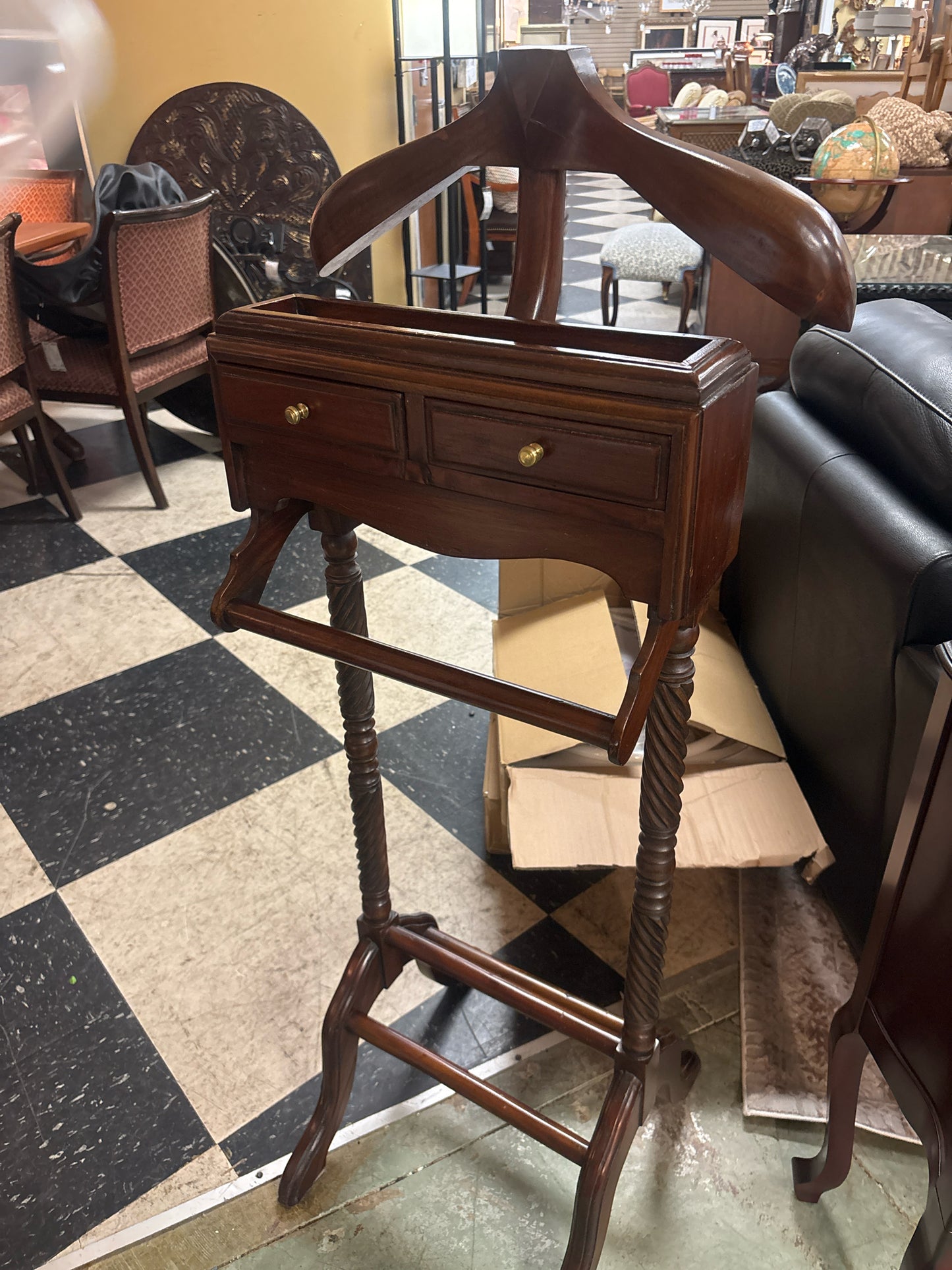 Men's Valet w/2 Drawers - Mahogany wood
