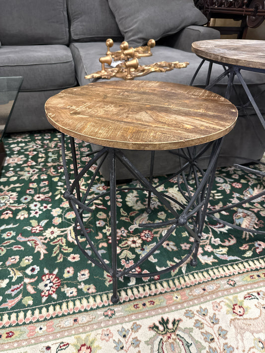 Round Wrought Iron Side Table w/ Wood Top ( 18")