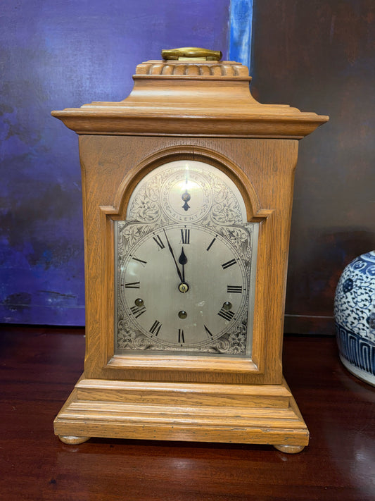 Vintage Oak Mantle Clock