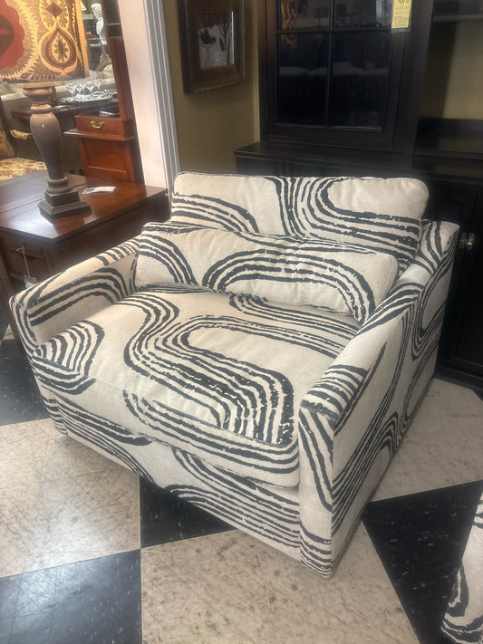 Uttermost Blk&Wht Revelation Daytona Slope Swivel Chair & 1/2