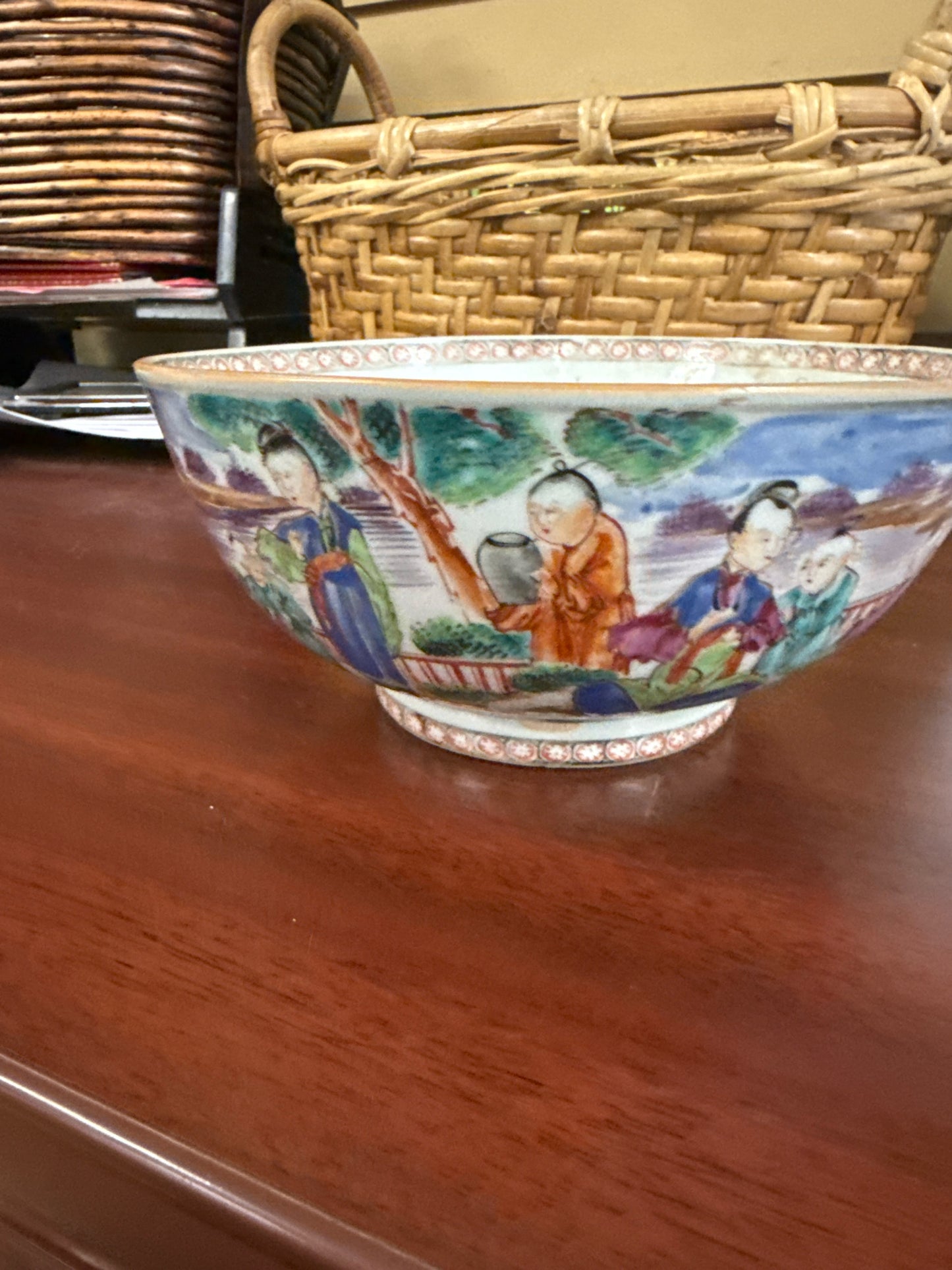 18th Century Chinese Export Porcelain Bowl w/ Mandarin Scene- 8"