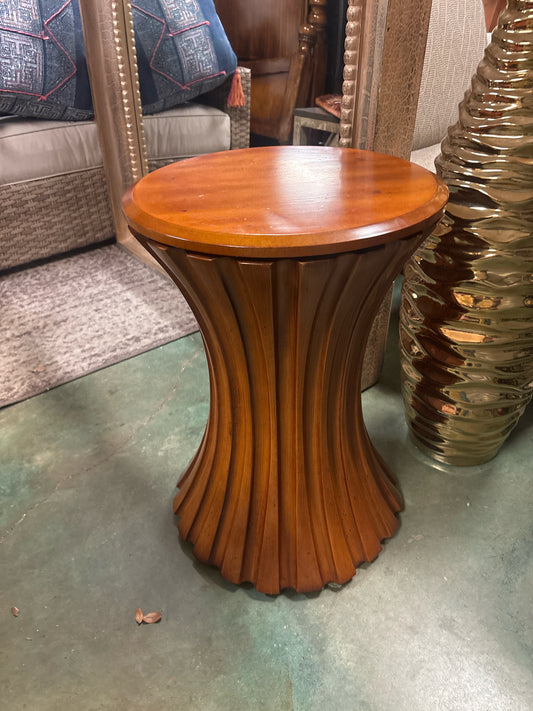 17" Round Global Views Fluted Wood Pedestal End Table