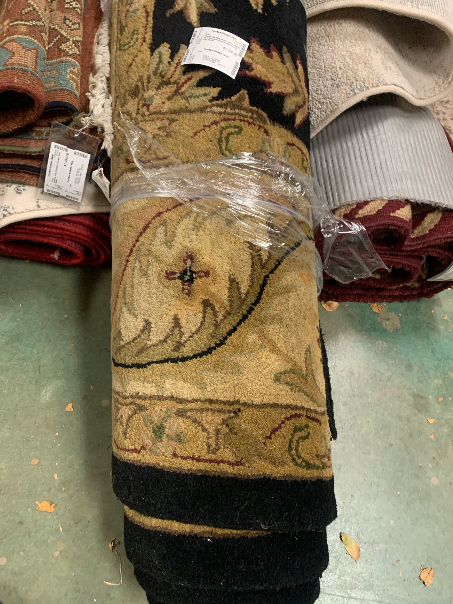 Thomasville 100% Wool Limited Edition Stain Resistant Black/Gold/Burgundy (10x14