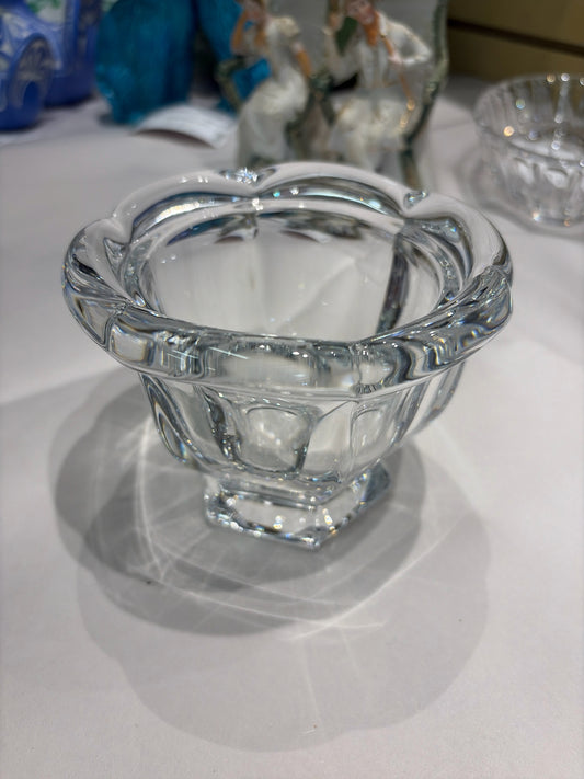 Baccarat Crystal Bowl Harcourt Design Pedestal Base (4.5x4.5)