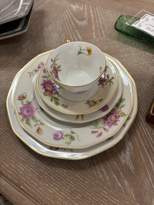 99 Pc SET of Haviland Limoges Persian Garden China (list on back)